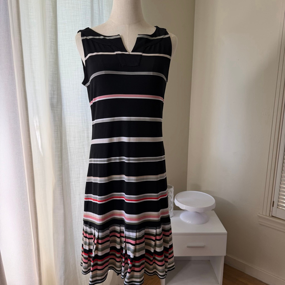 White House Black Market Dresses & Skirts - Women's White House Black Market Striped Sleeveless Dress S Black White
